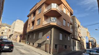 Pis a El Mercado - Plaza de Toros. Planta baja a estrenar en villena