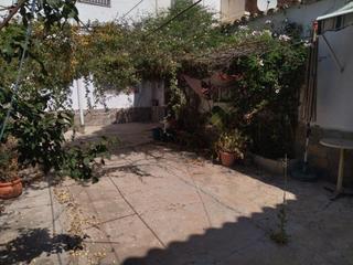 Terrain résidentiel à Las Tiesas. Se vende amplia casa de campo ubicada en la tranquila zona de pu