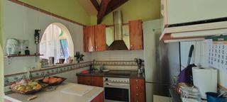 Casa aparellada a Ribamontán al Monte. Se vende casa indiana con 390m2