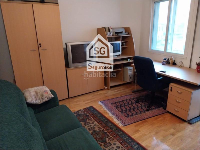 Foto df677658-9bbf-44f2-8b04-a1f7efead320. Piso en Ventiun Ourense