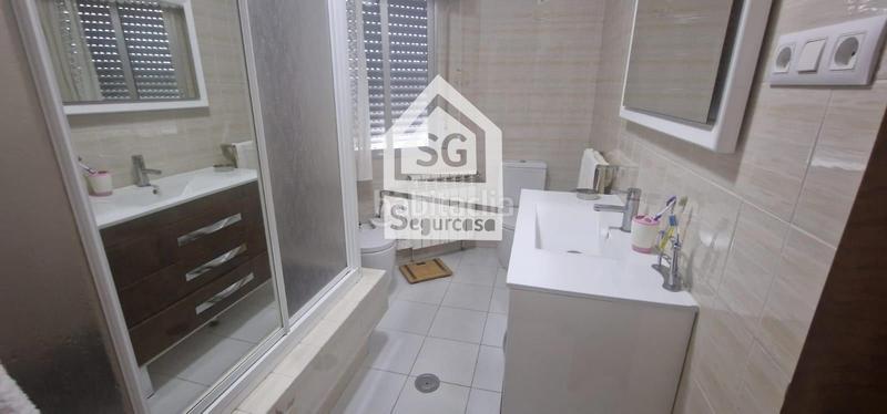 Foto 0653cfc8-945d-4a8c-921c-6885a176d3a5. Casa con riscaldamento parcheggio in A Ponte Ourense