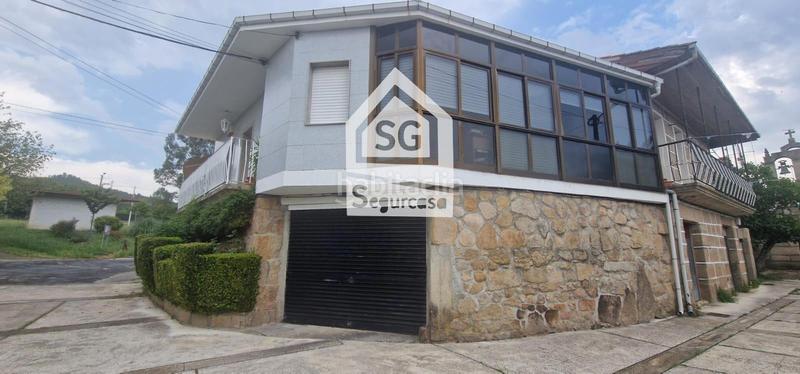 Foto b5316f9f-20e6-48c0-8800-e0ac4ad5d855. Casa con riscaldamento parcheggio in A Ponte Ourense