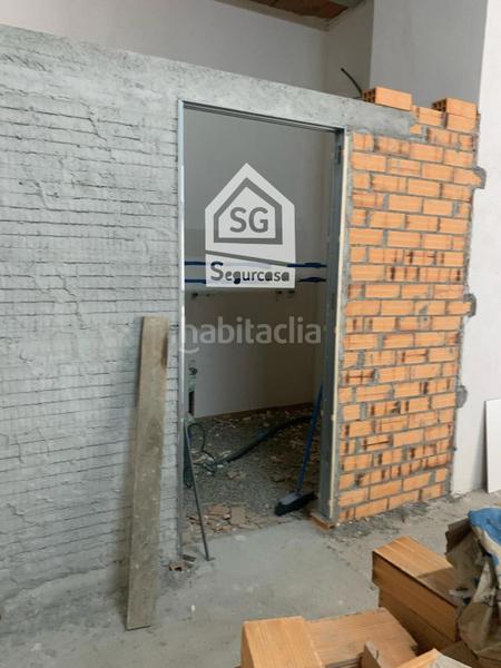 Foto 1fda65fb-b2e8-4956-96bd-0c94e8e52b1e. Locale commerciale in A Carballeira Ourense