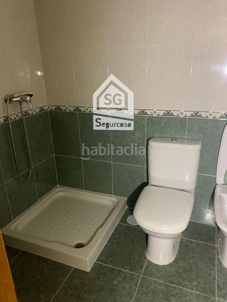 Foto 0b1cf9ff-8b3d-4887-af43-b5fac439c449. Appartamento con riscaldamento parcheggio in Centro Ourense