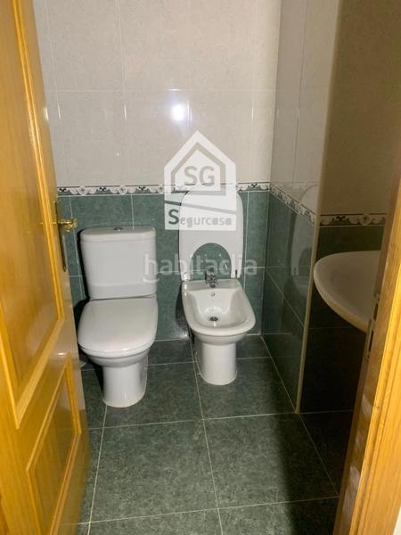 Foto 7a767ff9-fe7e-4089-9343-156b2a968916. Appartamento con riscaldamento parcheggio in Centro Ourense