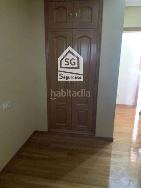 Foto 9afd6e8a-7cc1-4cfb-a03e-857bc840a92a. Appartamento con riscaldamento parcheggio in Centro Ourense