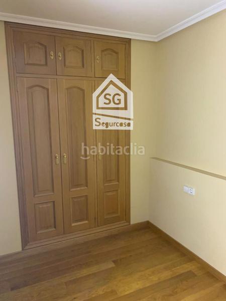Foto 9b65d25a-9f01-4008-b747-9834868995d2. Appartamento con riscaldamento parcheggio in Centro Ourense