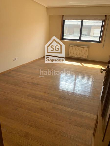 Foto d1b10e35-e7ea-43a4-81ac-f071f2e05344. Appartamento con riscaldamento parcheggio in Centro Ourense