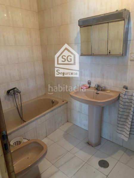 Foto 36d9b554-6a80-485a-b1ee-1efd5292da31. Casa a schiera con riscaldamento in As Lagoas Ourense