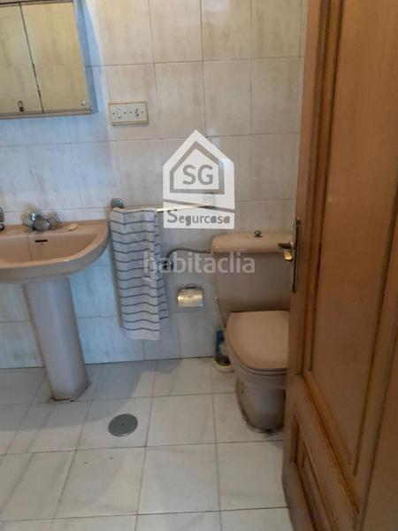 Foto 54ff6abf-d8ba-490d-8d99-5c592dddcb21. Casa a schiera con riscaldamento in As Lagoas Ourense