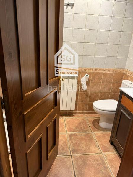 Foto e8c0c07f-d6c3-47c1-bb11-627971f59ead. Casa adosada chalet espectacular con licencia vacacional en Ourense