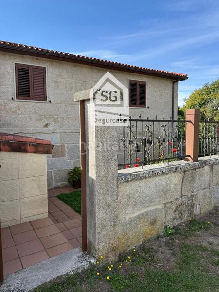 Foto f5c7f459-f130-4dbe-9ff7-08cec4ac16aa. Casa adosada chalet espectacular con licencia vacacional en Ourense