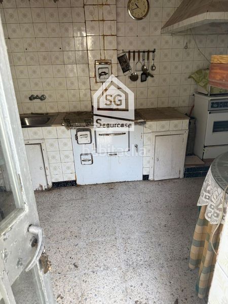 Foto 1b782032-a38b-4a7f-9cad-33012087dcc0. Casa adossada a Cenlle