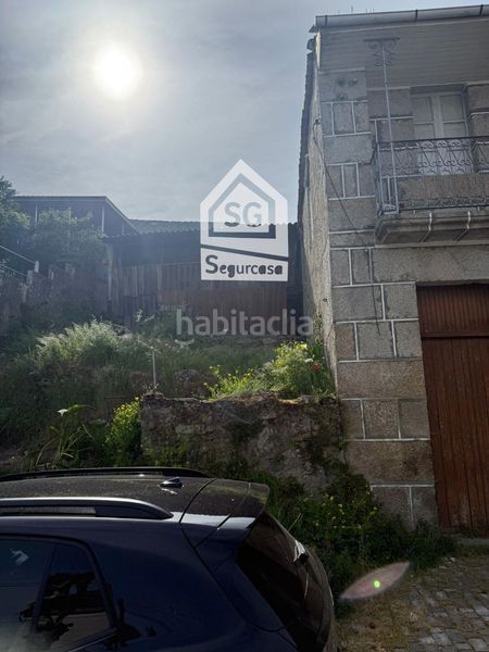 Foto 5680d86a-8ee5-420b-89b2-9531e288d9db. Casa adossada a Cenlle