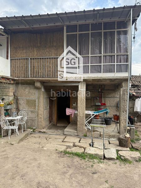 Foto 02c26483-a254-41a8-8a95-d3b6e9cd17cf. Casa adossada a Amoeiro