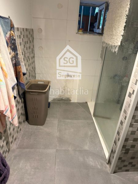 Foto 0fd08aae-c12c-4dbd-bbc2-6add6531bc00. Casa adossada a Amoeiro