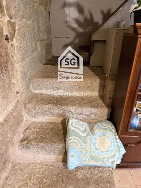 Foto 51d75313-9466-46c3-861a-8ba3ba3e8d79. Casa adossada a Amoeiro