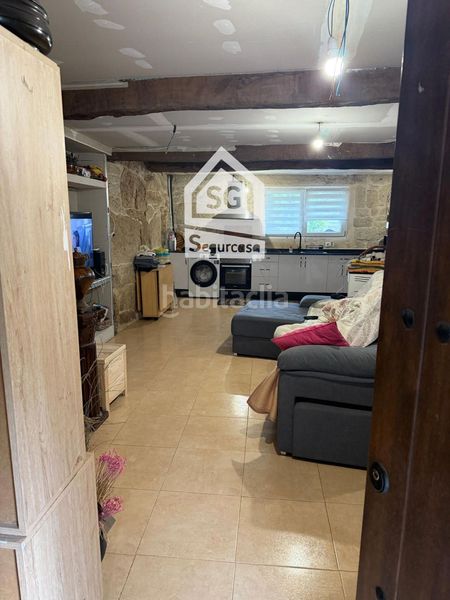 Foto 5f5d1483-5856-4b63-9e83-d6b27b80ba20. Casa adossada a Amoeiro