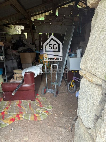 Foto 9fe28145-f9a6-4c53-a444-4e293a4dbae4. Casa adossada a Amoeiro