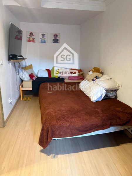 Foto e55d218f-18ad-42a6-be97-8618317bf553. Casa adossada a Amoeiro