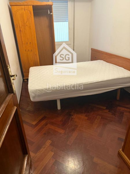 Foto 6b257630-fddd-47ac-b488-e312f63f3e33. Flat with heating in Centro Ourense