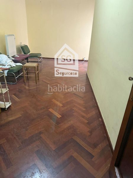 Foto 74be6b42-1ccf-499f-915a-0bfff6c60202. Flat with heating in Centro Ourense