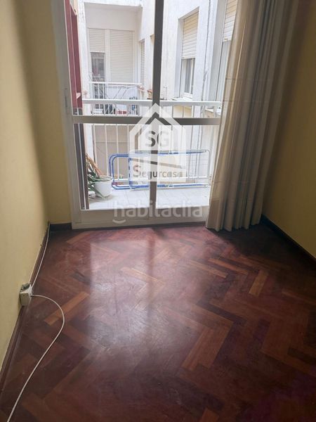 Foto b2c1b074-5eac-4697-a258-91bb57cc3129. Flat with heating in Centro Ourense