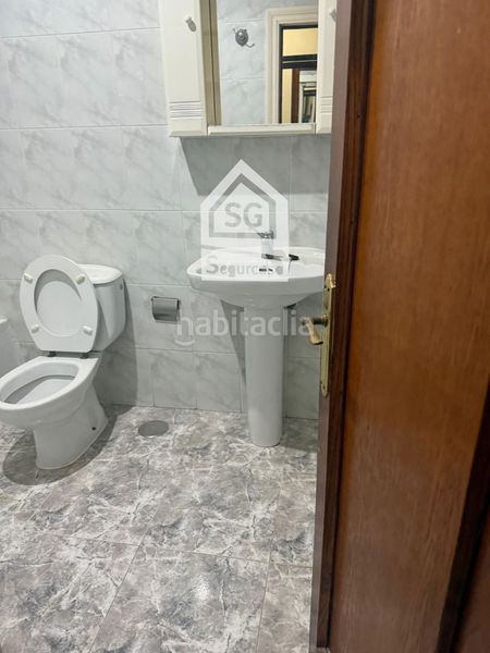 Foto d5a80815-8c35-414c-8478-32a3a923578a. Flat with heating in Centro Ourense