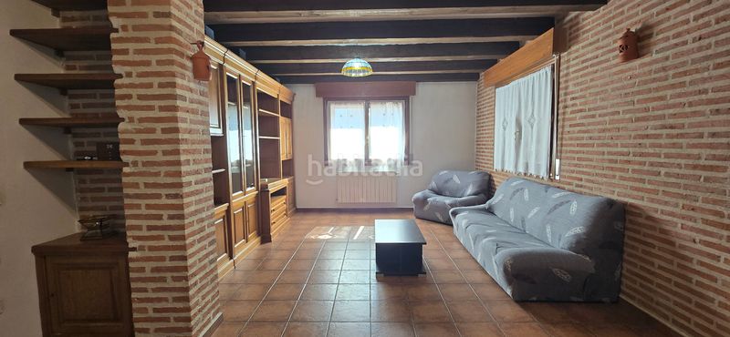 Foto 92c4078b-cdb3-4380-a70a-f4309ff9b16f. Casa amb xemeneia calefacció aparcament a Villacastín