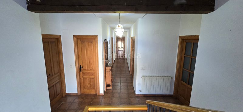 Foto d41e3d82-0d05-4d14-8790-ee86b26dda65. Casa amb xemeneia calefacció aparcament a Villacastín
