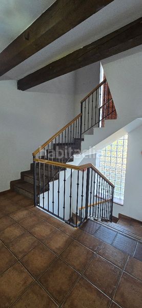 Foto d4b57946-df54-4203-aac8-b5da94032536. Casa amb xemeneia calefacció aparcament a Villacastín