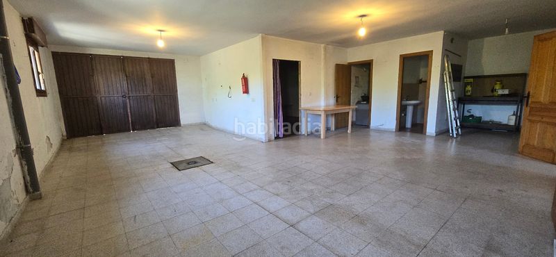 Foto fb724cae-98d4-44cf-b14e-eec16d6492cc. Casa amb xemeneia calefacció aparcament a Villacastín