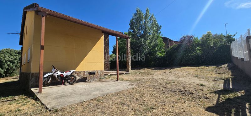 Foto 5f47ae49-4429-46f3-a6fd-c456e00fc9ce. Xalet amb xemeneia calefacció a Zarzuela del Monte
