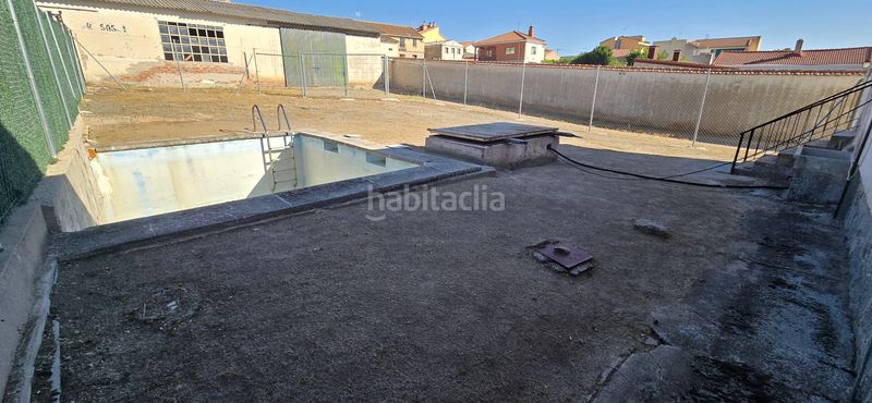 Foto 9b9d2e5d-244a-460e-8861-5e4a3262b65c. Xalet amb calefacció aparcament piscina a Zarzuela del Monte