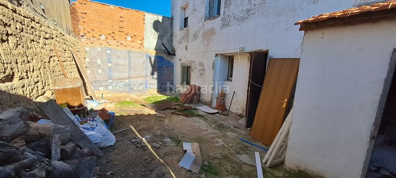 Foto 4c4180e5-6c16-4731-8c1e-e0715e34a96e. Casa aparellada a Labajos