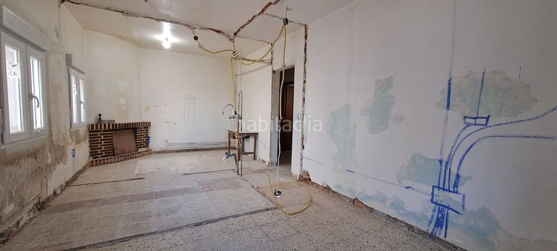 Foto a5fa9c45-2d93-4b01-b076-6d2c0c1ebd82. Casa aparellada a Labajos