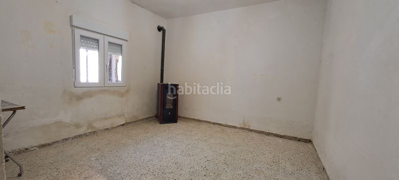 Foto ac8c9f5a-7cce-40fc-bd81-b732eb95244c. Casa aparellada a Labajos