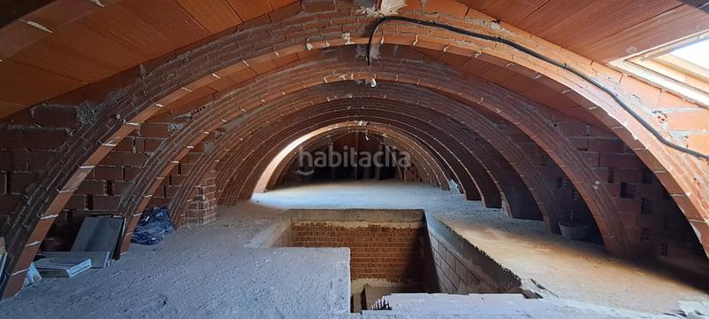 Foto a25d5fb3-096f-428f-bcde-01ca88726a92. Lloguer edifici a n-6 86 a Villacastín