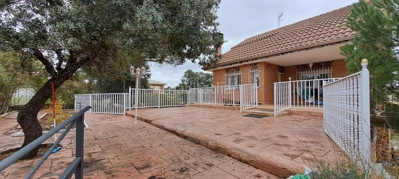 Foto 67427e49-9a3f-48da-89aa-d021a119a8c2. Chalet with fireplace parking in Ituero y Lama