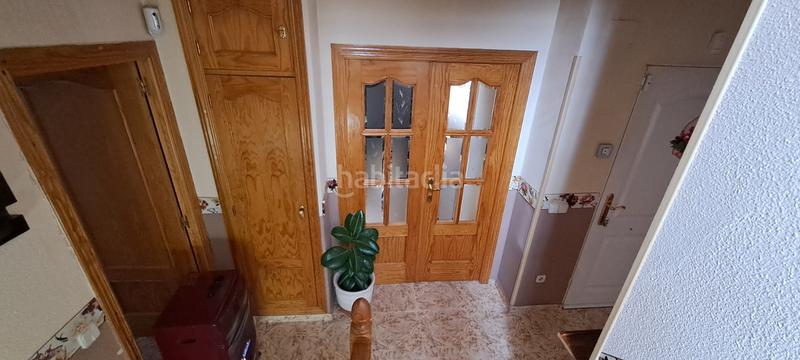 Foto 8efffdb7-2d19-4df7-b7ee-529ad7e4cf58. Chalet with fireplace parking in Ituero y Lama