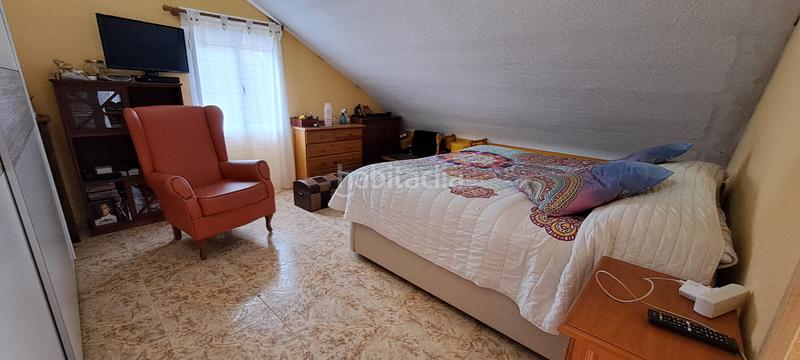 Foto 92cdc63c-62f6-4d1e-be64-dff9a090ea45. Chalet with fireplace parking in Ituero y Lama