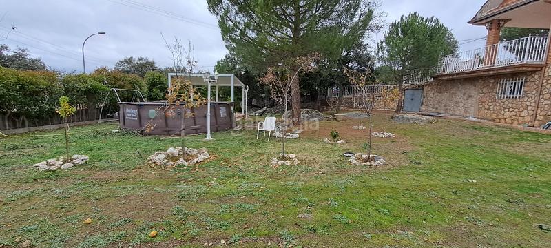 Foto c6f02960-5c6b-4ace-aa77-4440ae4c4371. Chalet with fireplace parking in Ituero y Lama