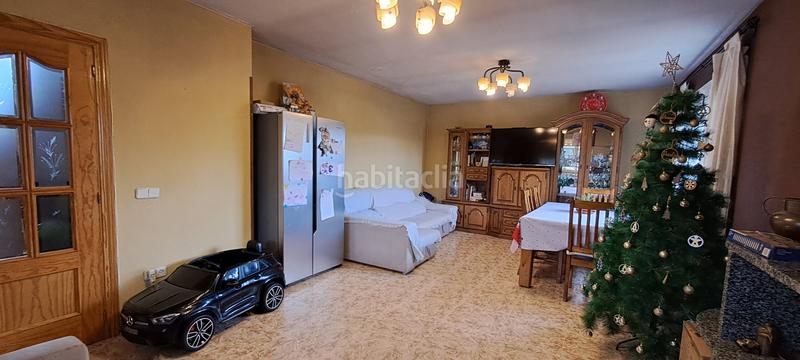 Foto fe485160-2ba9-4d4c-bfea-9c8913655d8f. Chalet with fireplace parking in Ituero y Lama