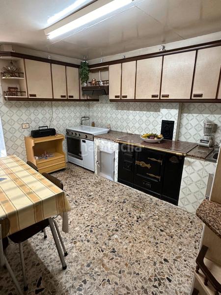 Foto ff791198-1bba-4c43-8cb9-5190d0c50b0d. Maison dans carretera osebe 31 dans Leiro