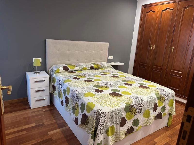 Foto 2532104d-bbc9-4806-b84b-654065a40af6. Alquiler apartamento alquiler curso escolar en Carballiño (O)