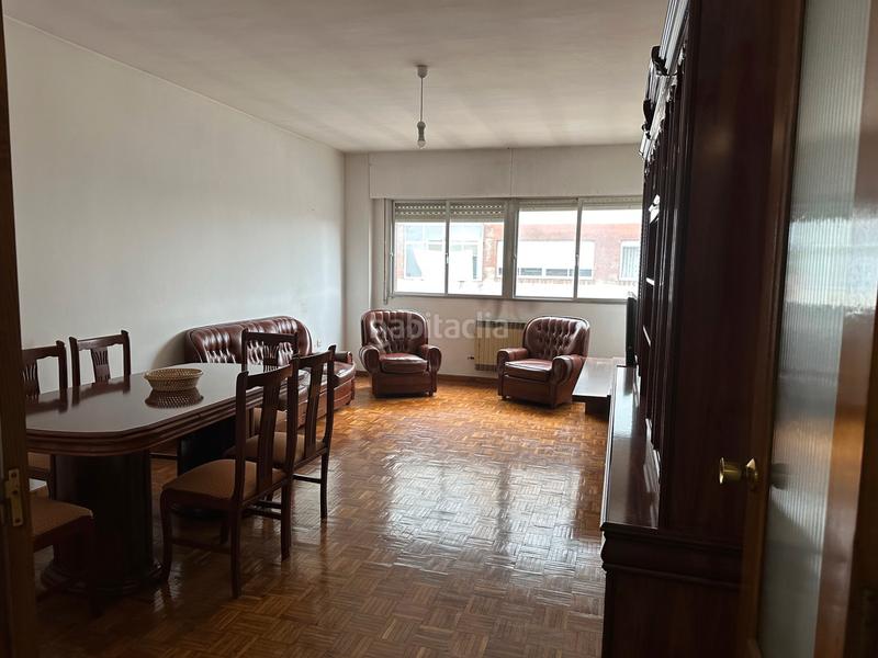 Foto 5dd8ef34-5ae1-4811-8e85-dd65de79bd56. Piso en avenida julio rodríguez soto 71 en Carballiño (O)