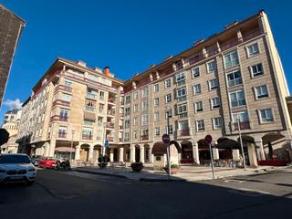Etagenwohnung  Rúa juan corral pajariño 11. Amplia vivienda centrica
