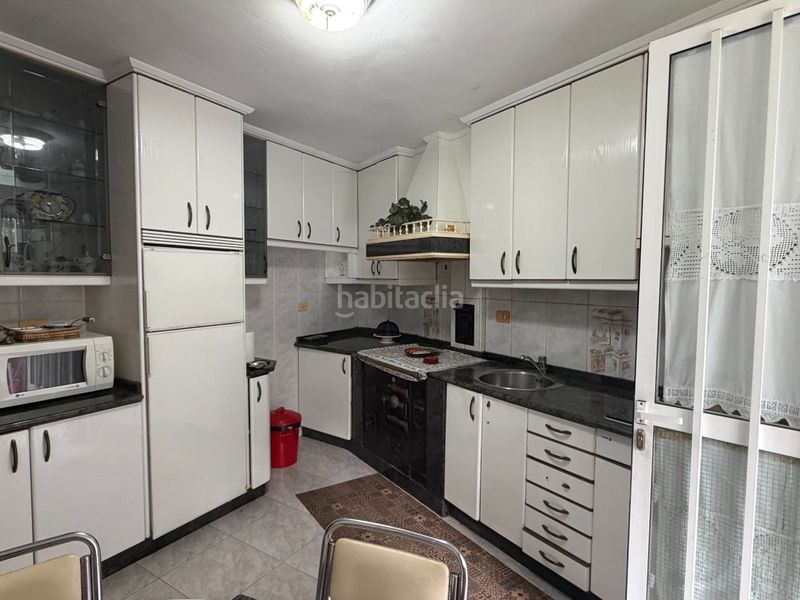 Foto a38543b1-e5bb-4898-a16f-6c2a06e8f7a6. Casa amb calefacció a Carballiño (O)
