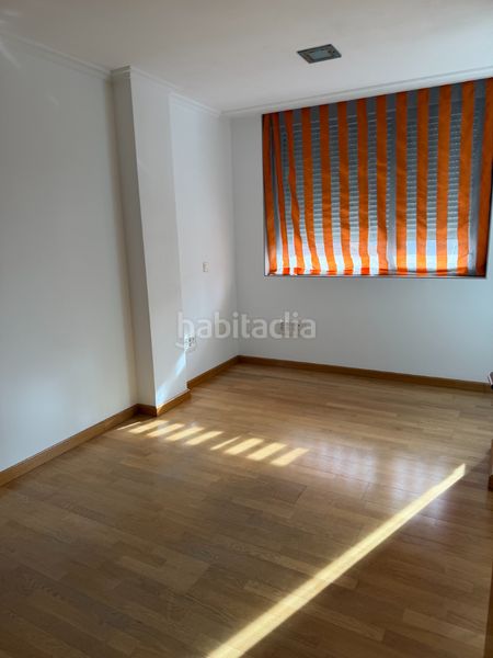 Foto 29d0e150-bc3b-4a32-991f-0a111d82f8c6. Affitto ufficio in rúa martínez de avellanosa 17 in Carballiño (O)