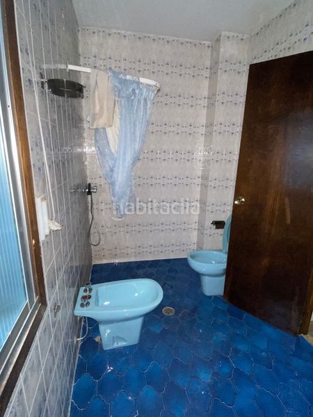Foto f3b7d331-2d44-49ed-b949-775ef7fcd578. Edificio in Carballiño (O)